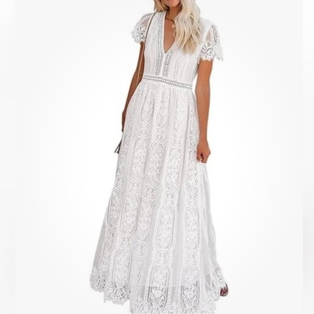 Chic White Lace Maxi Dress